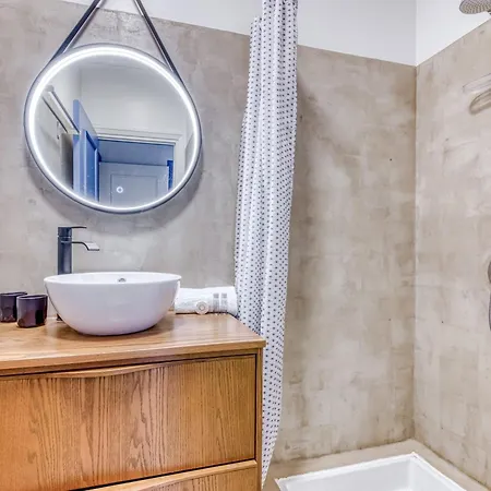 Isola Climatise Et Parking Prive - Welkeys Apartment